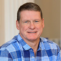 Steve Holliday headshot