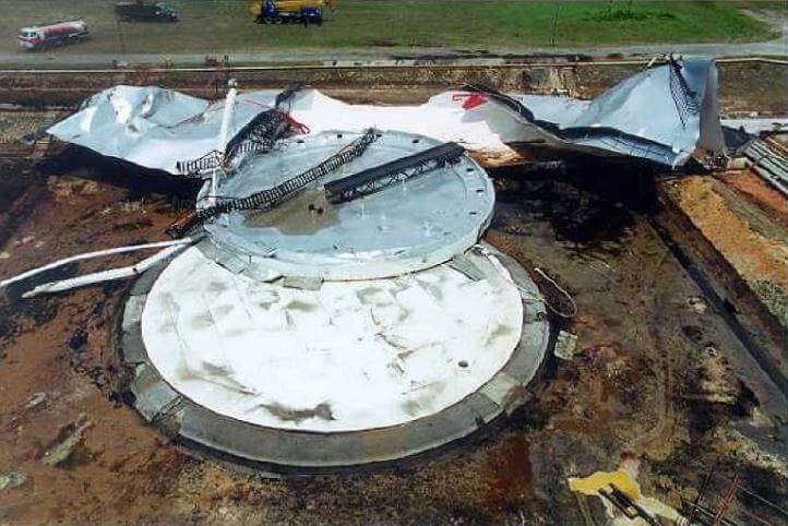 Liquid Storage Collapse EI Research report: Atmospheric pressure above-ground storage tank loss ...