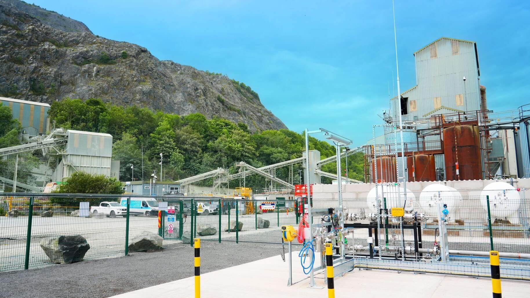 Exterior view of asphalt plant