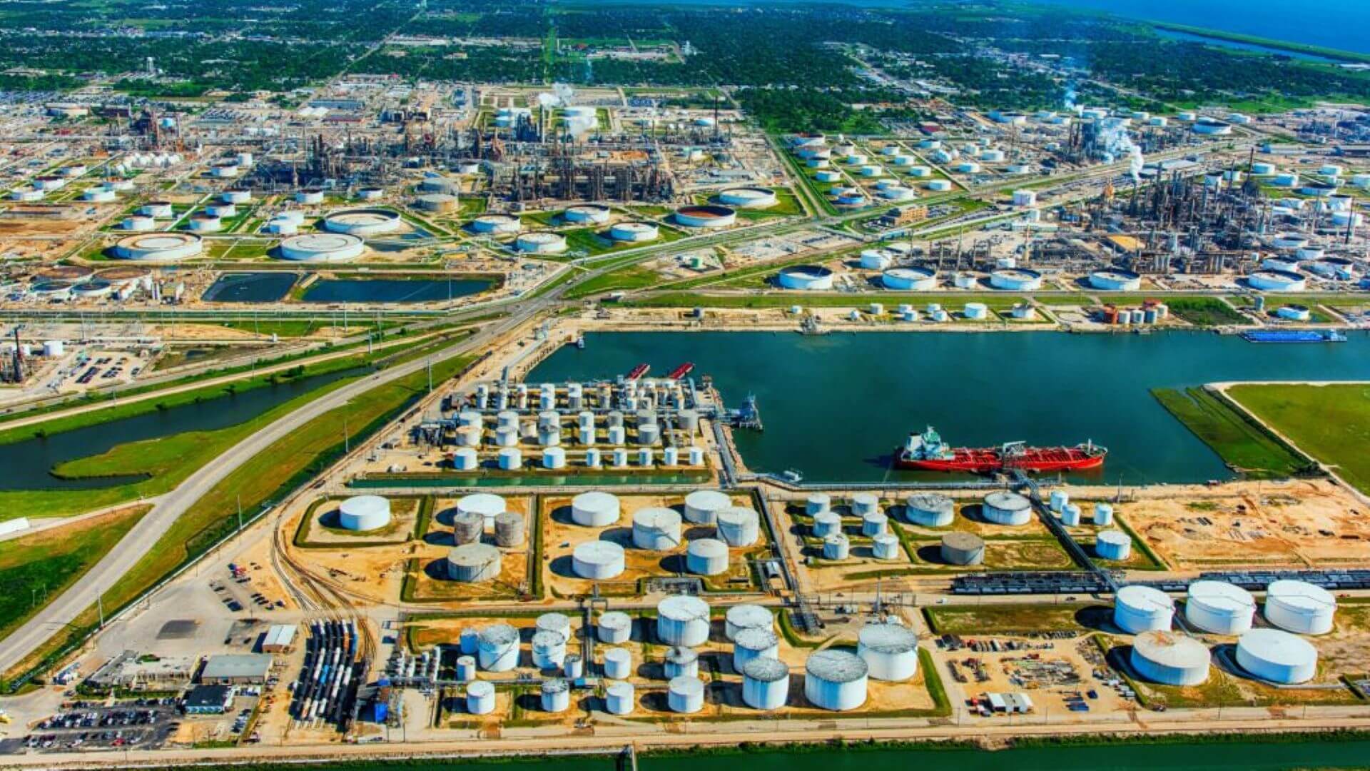 Aerial view of Linde's hydrogen production facilities