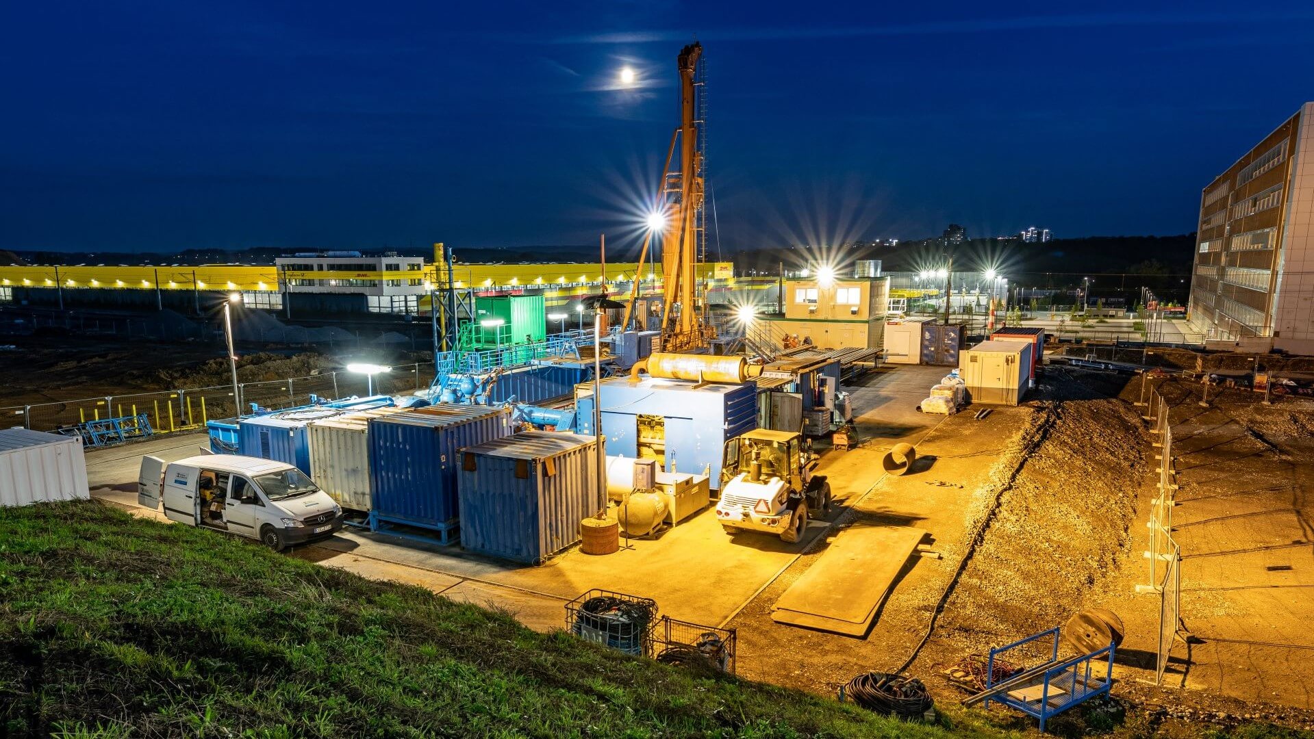 Night time at Dannenbaum colliery, with facility lit up