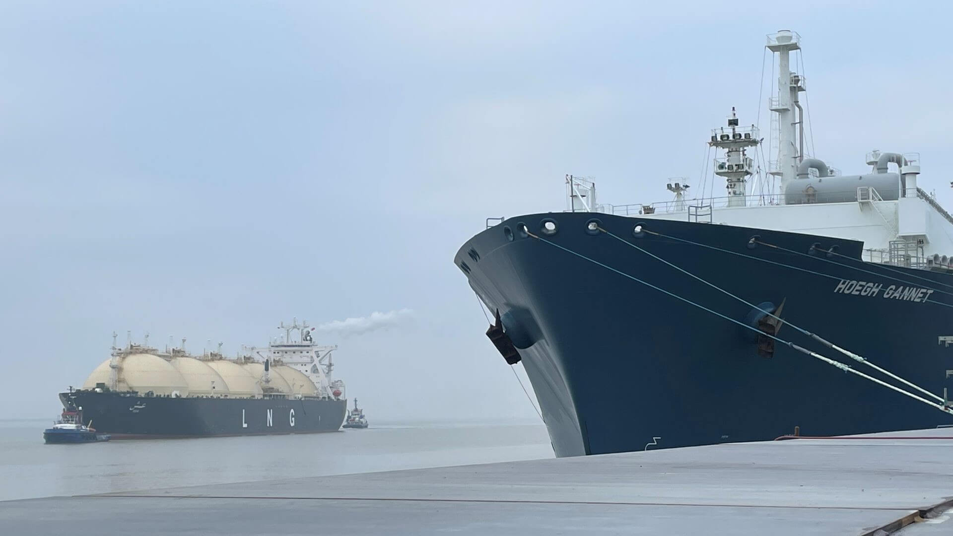LNG carrier arriving at port