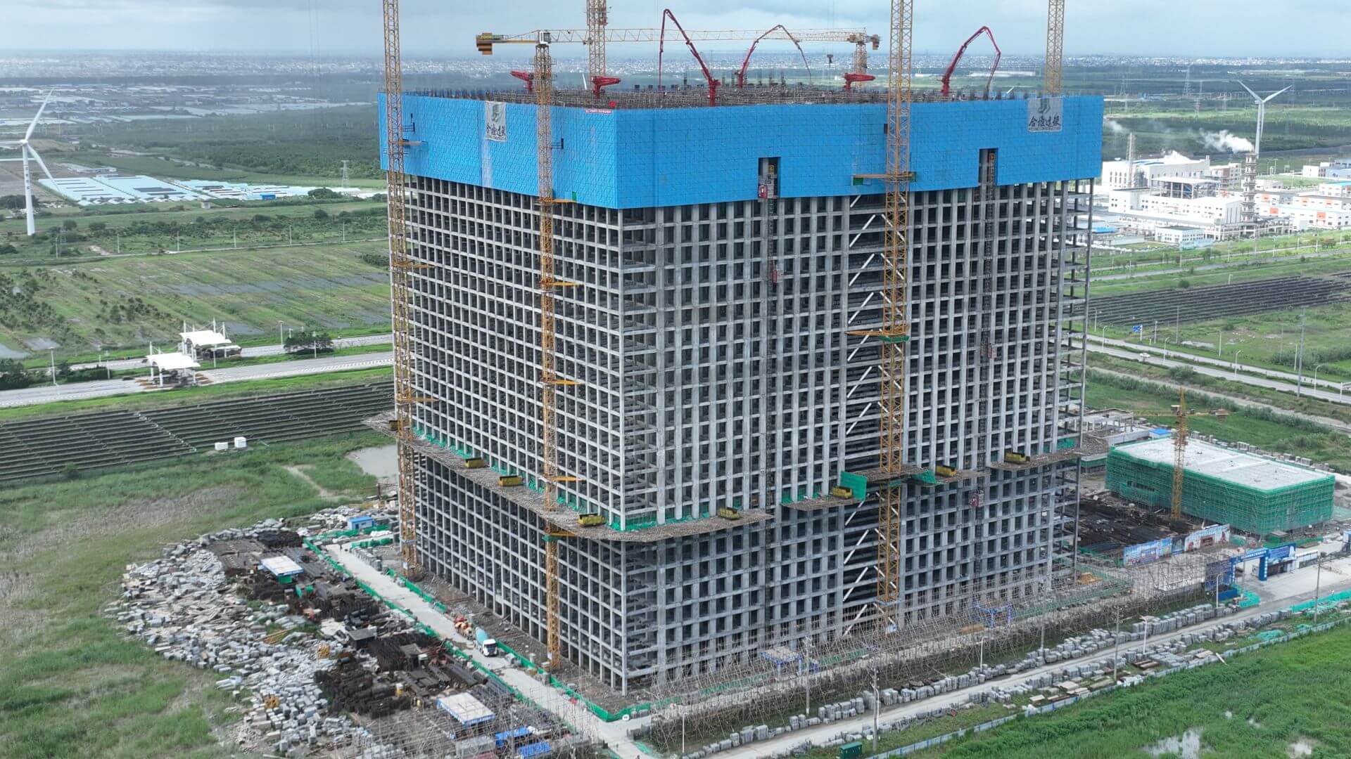 The gravity energy storage system under construction
