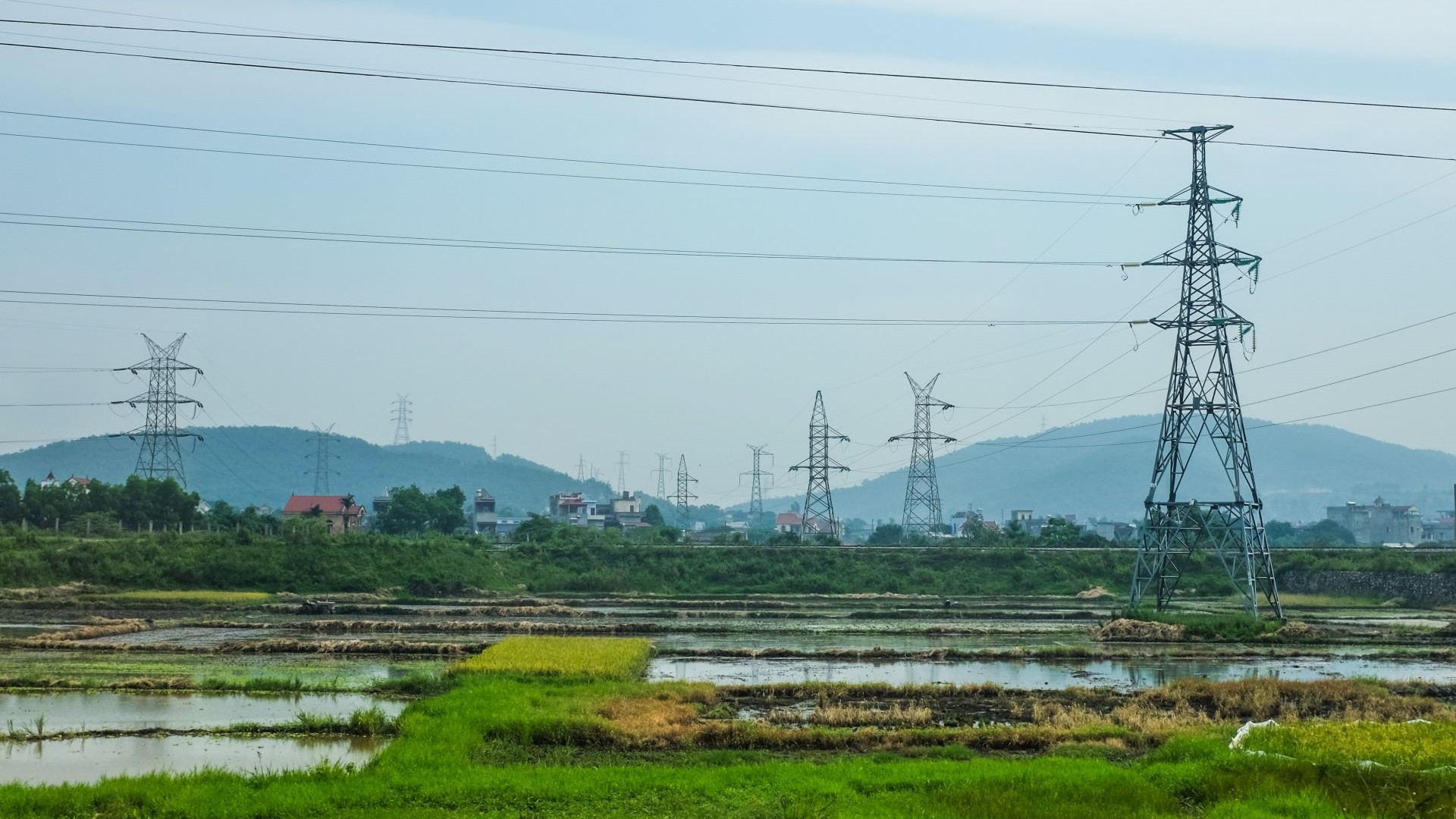Pylons in Vietnam