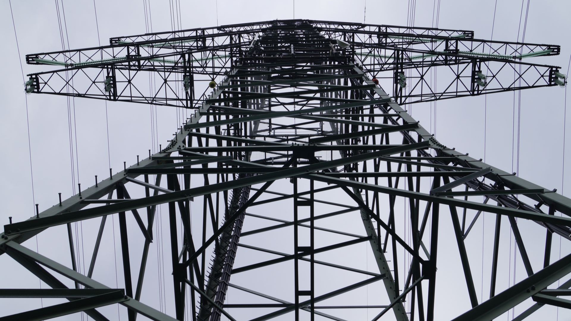 UK government rules out move to zonal pricing for electricity market