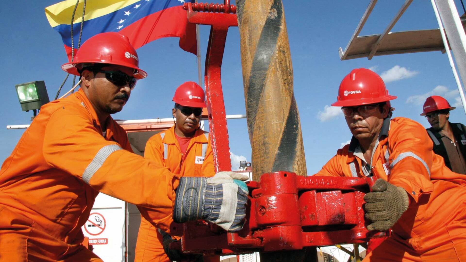 PdVSA engineers at work