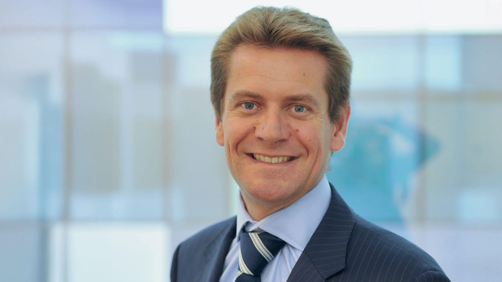 Head and shoulders photo of Mark Neller