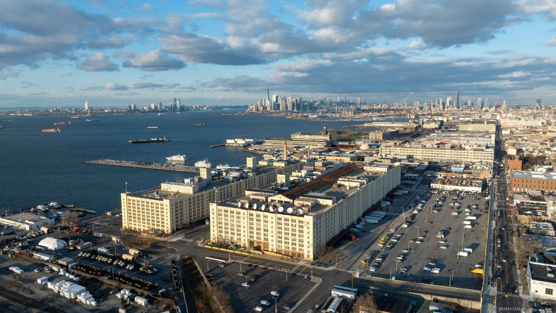 Aerial view of buildings in New York