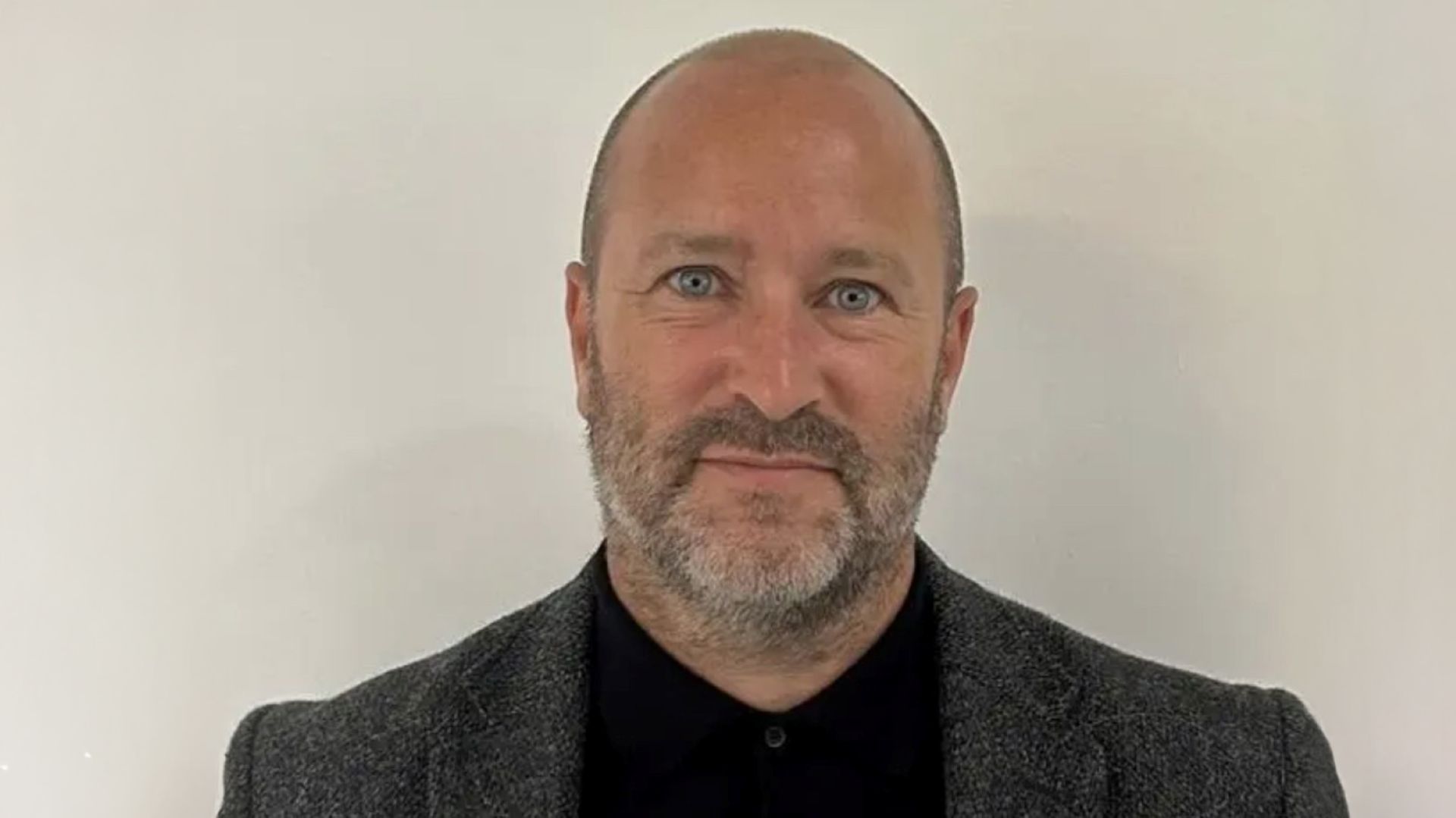 Head and shoulders photo of Stephen Horrax