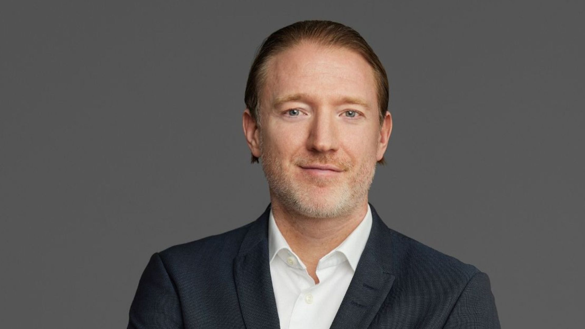 Head and shoulders photo of Fredrik Jansson