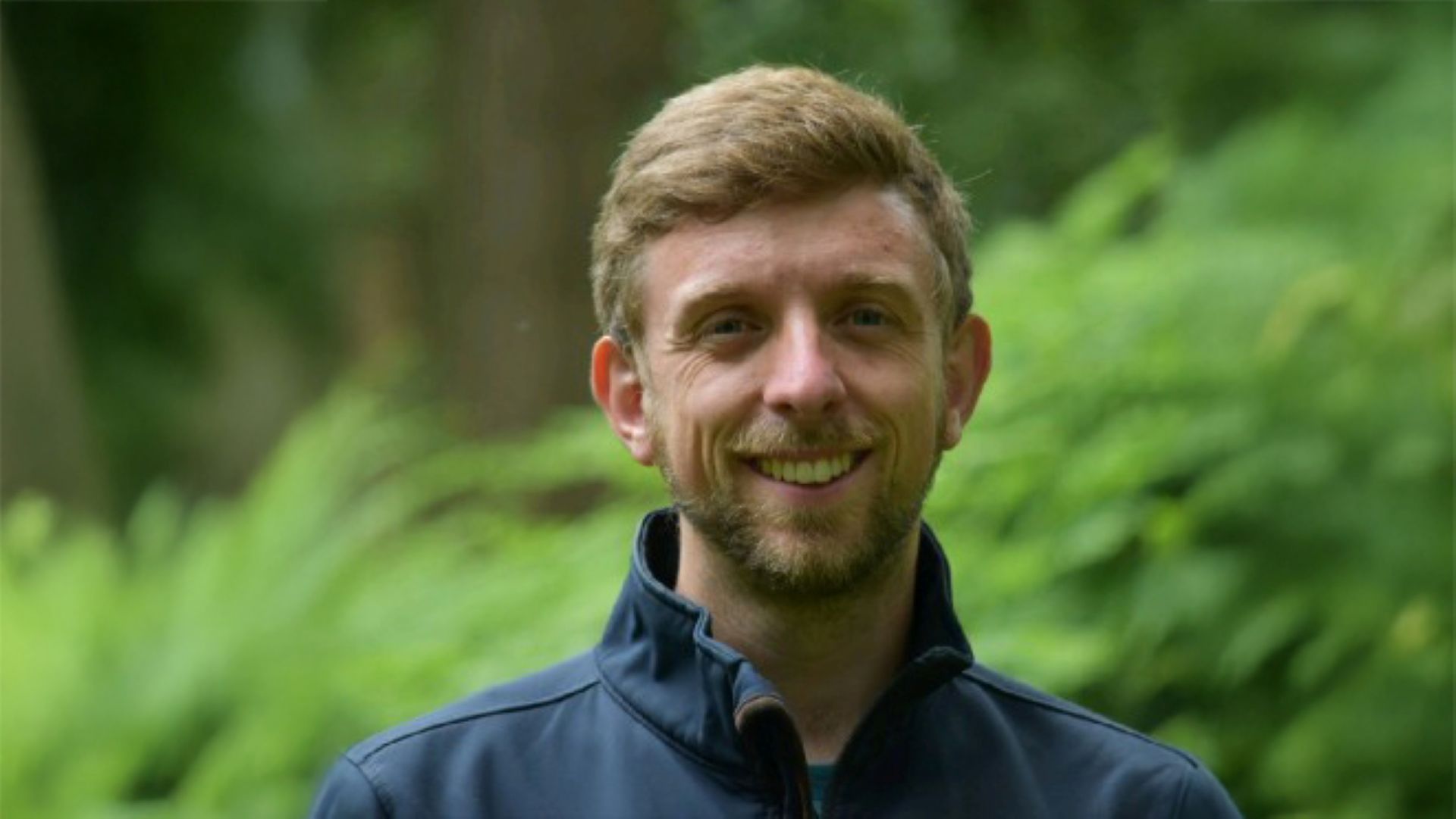 Head and shoulders image of Matthew Henderson